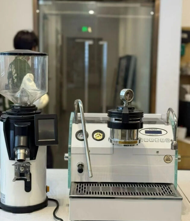La Marzocco GS3 MP semi-automatic