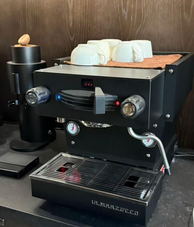 La Marzocco Linea Mini R – Black National Edition