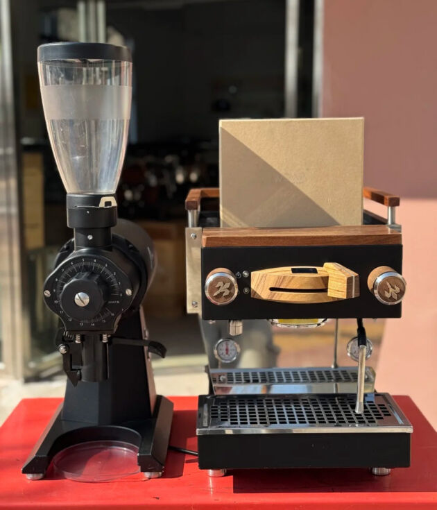 La Marzocco Linea Mini + EK43S Grinder – Black Custom Wood Edition